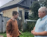 Зауралец спас из огня пятерых детей, выбив окно руками