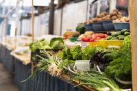 В декабре из продуктов в Зауралье больше всего подорожали огурцы, яйца и морковь